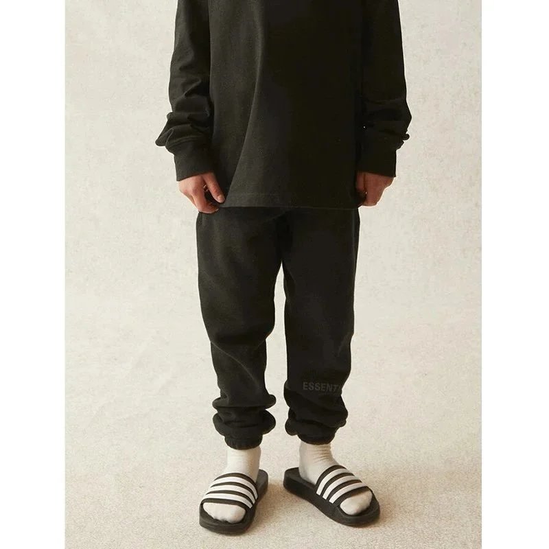 Fear of God Trousers Essentials fleece-lined jogger sweatpants — Black