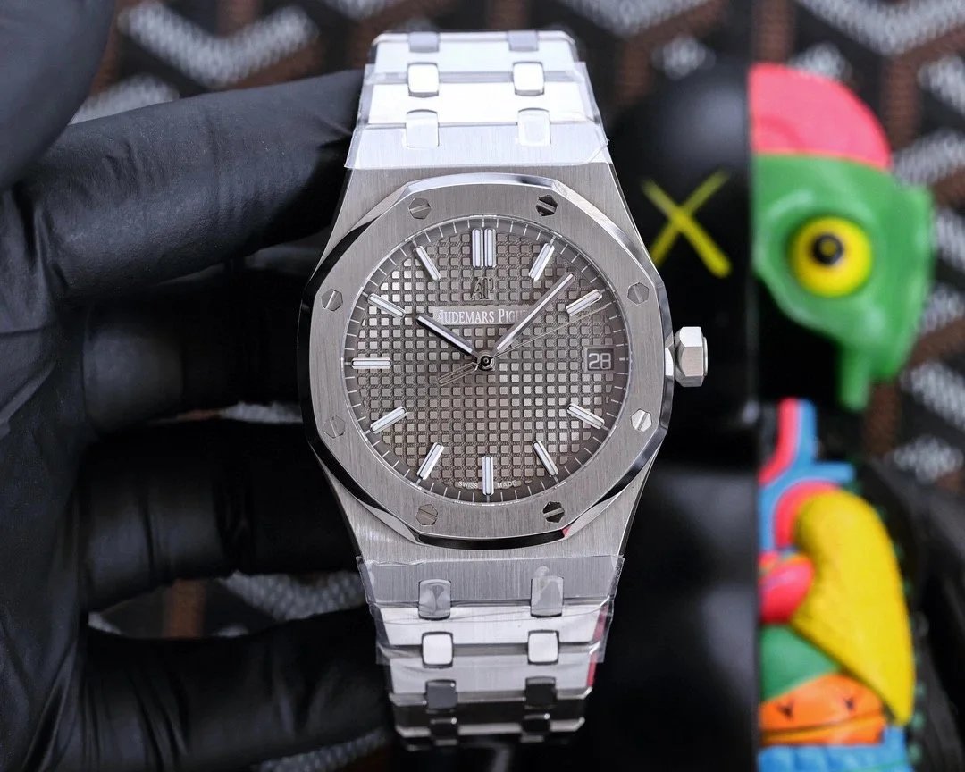 Audemars Piguet Watches Royal Oak Date — 6