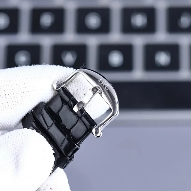 IWC Watches Automatic Date Watch with Crystal Hour Markers product detail image 18