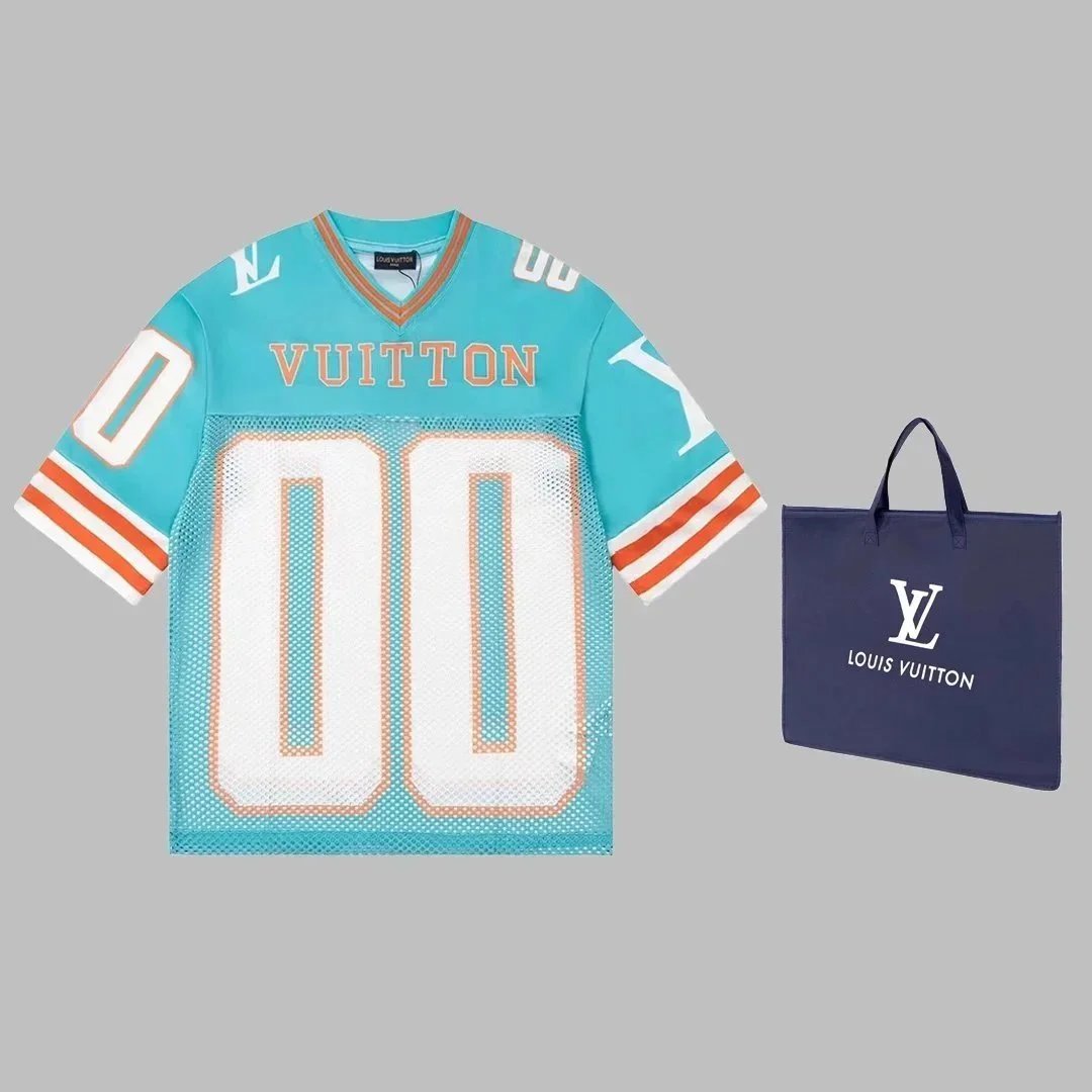 Louis Vuitton T-Shirts Graphic Print — 10