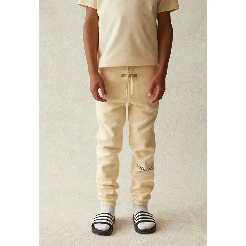 Fear of God Trousers Essentials fleece-lined jogger sweatpants — Beige