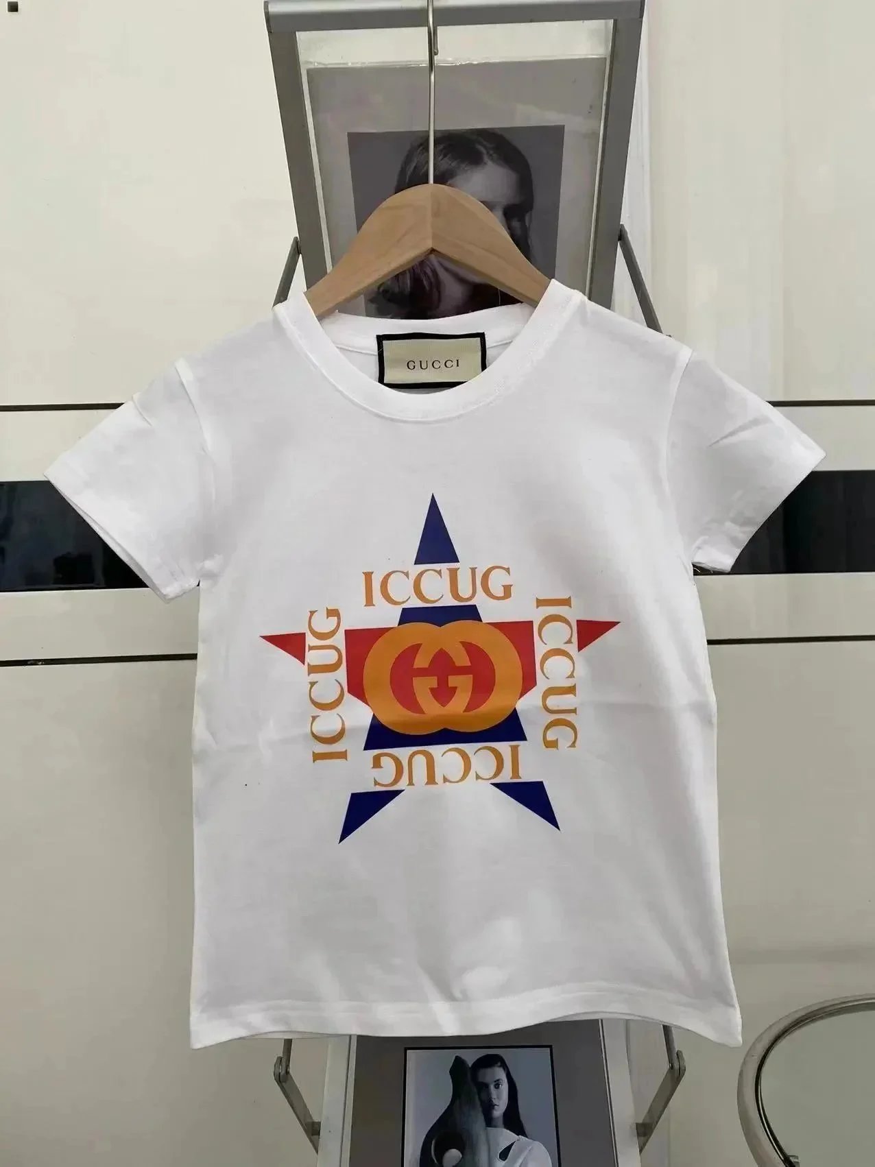 Gucci T-Shirts Graphic Print Short-Sleeve T-Shirt — 10