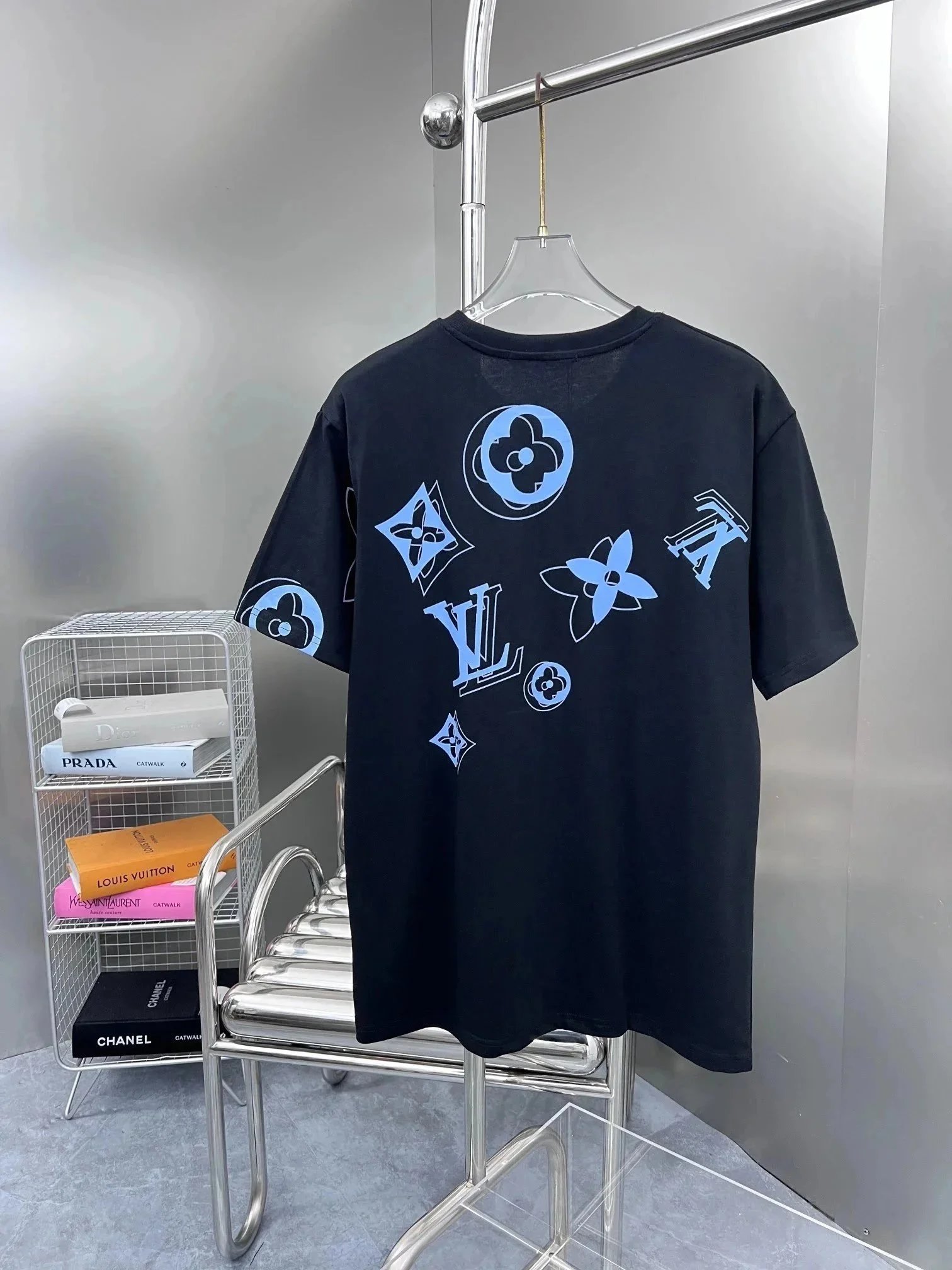 Louis Vuitton T-Shirts Assorted Logo Designs — 9