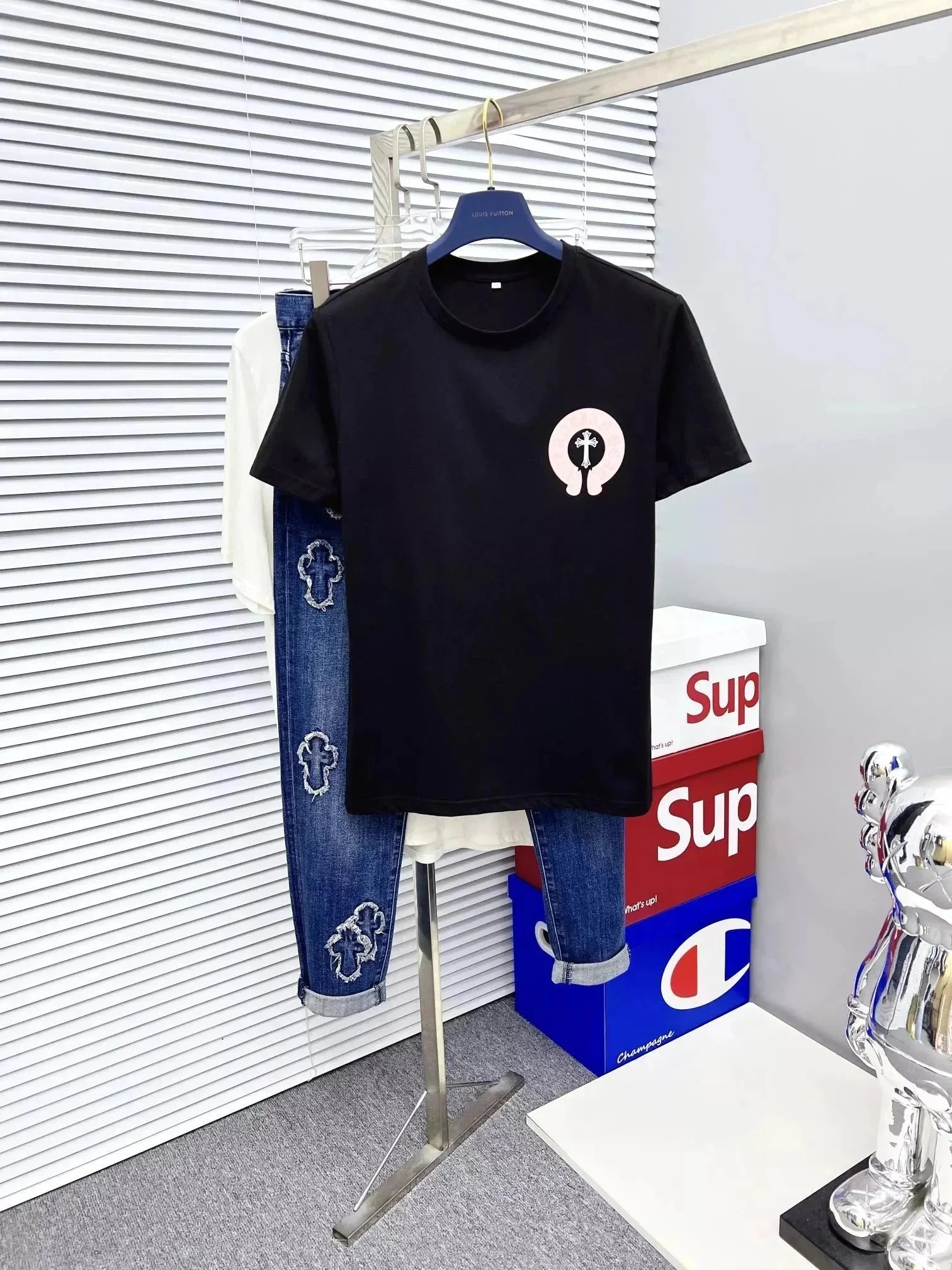 Chrome Hearts T-Shirts Short-sleeve graphic T-shirt with cross motifs image 8