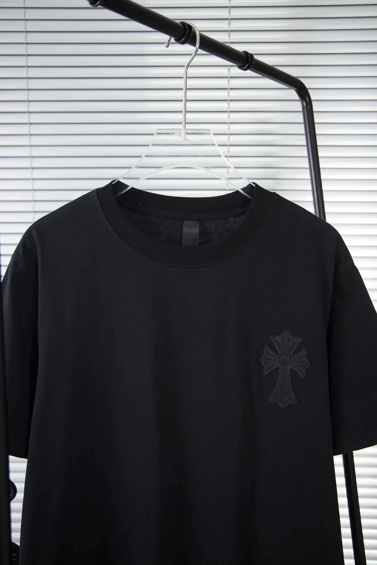 Chrome Hearts T-Shirts Short-sleeve graphic T-shirt with cross motifs — 21