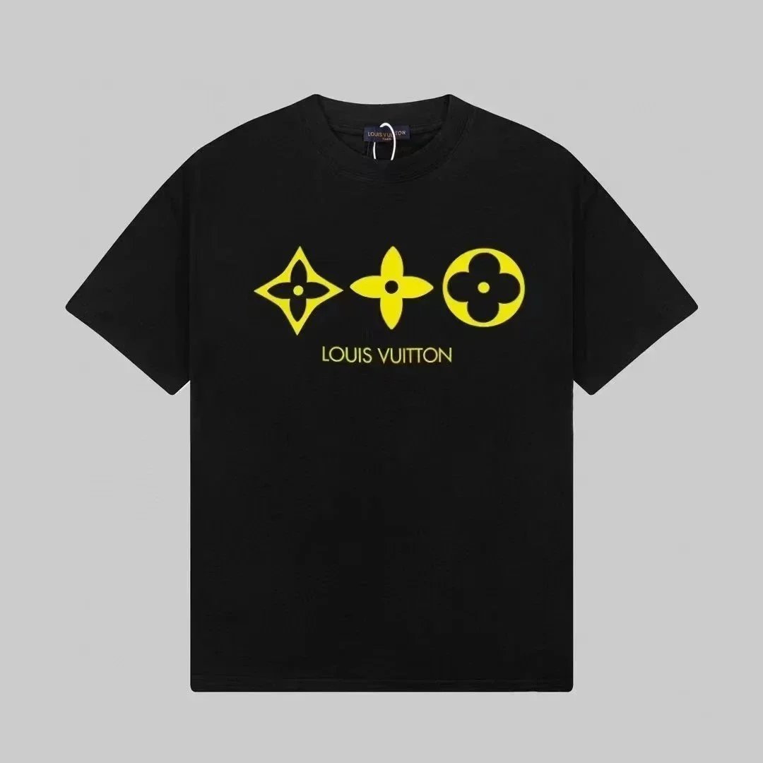 Louis Vuitton T-Shirts Monogram graphic — 32