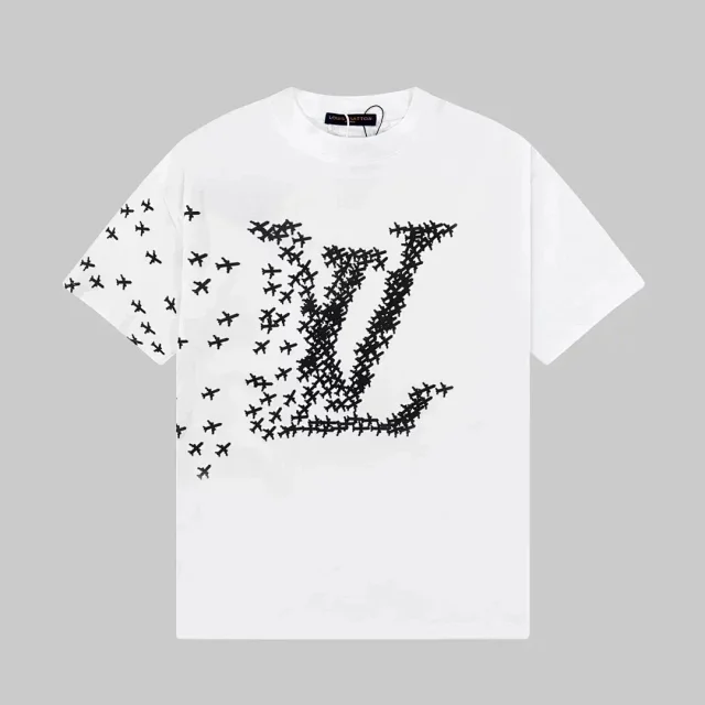 Louis Vuitton T-Shirts Monogram graphic product detail image 1