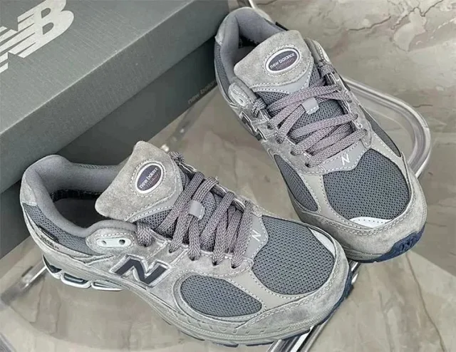 New Balance Sneakers 2002R Gore-Tex product detail image 5