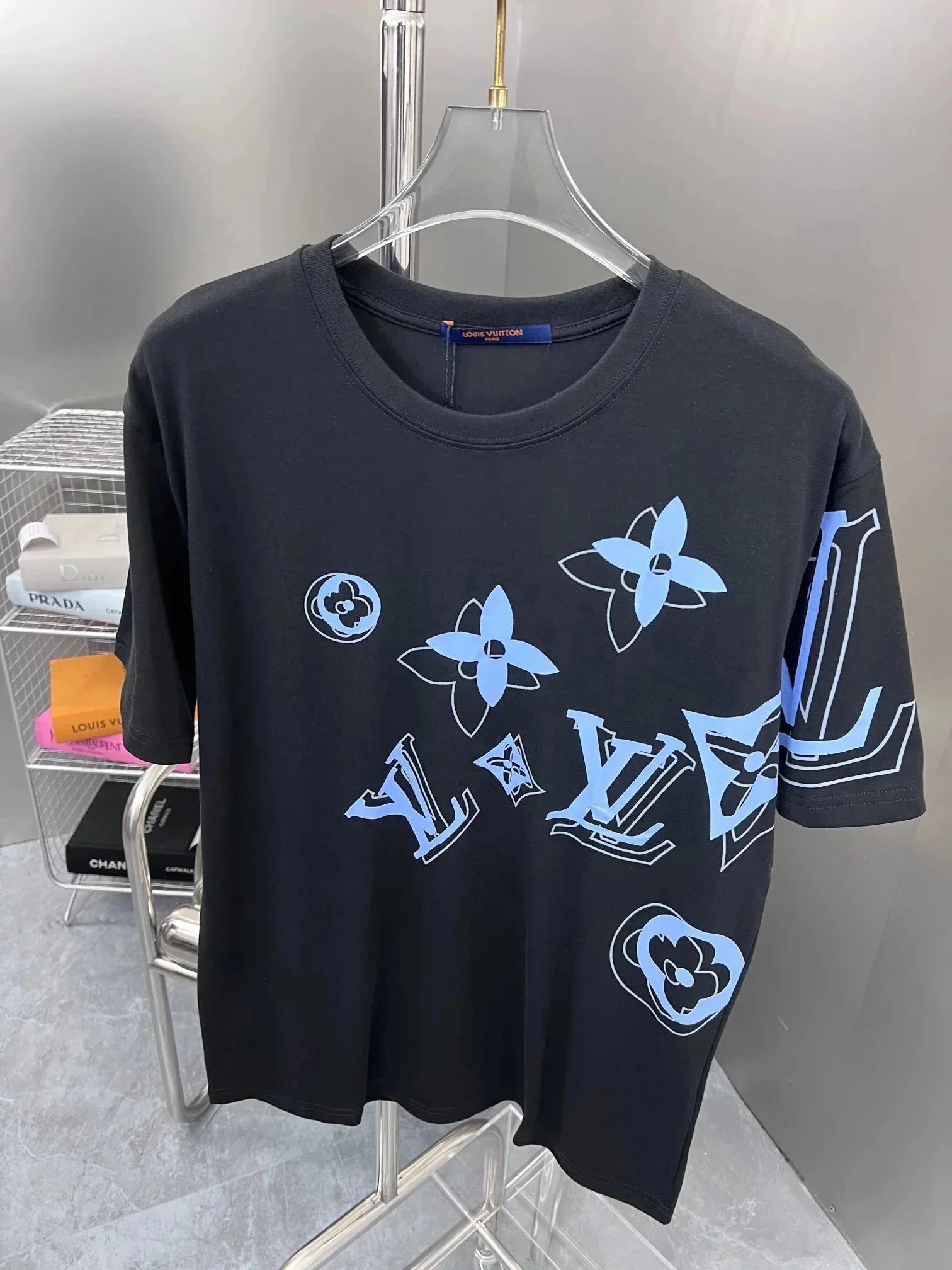 Louis Vuitton T-Shirts Assorted Logo Designs image 9