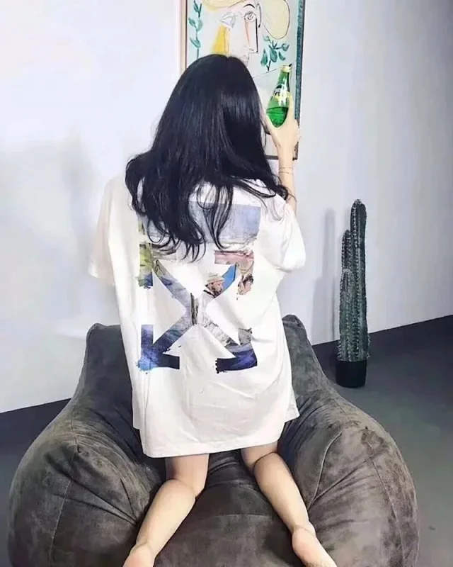 Off-White T-Shirts Short-Sleeve Graphic Print product detail image 2