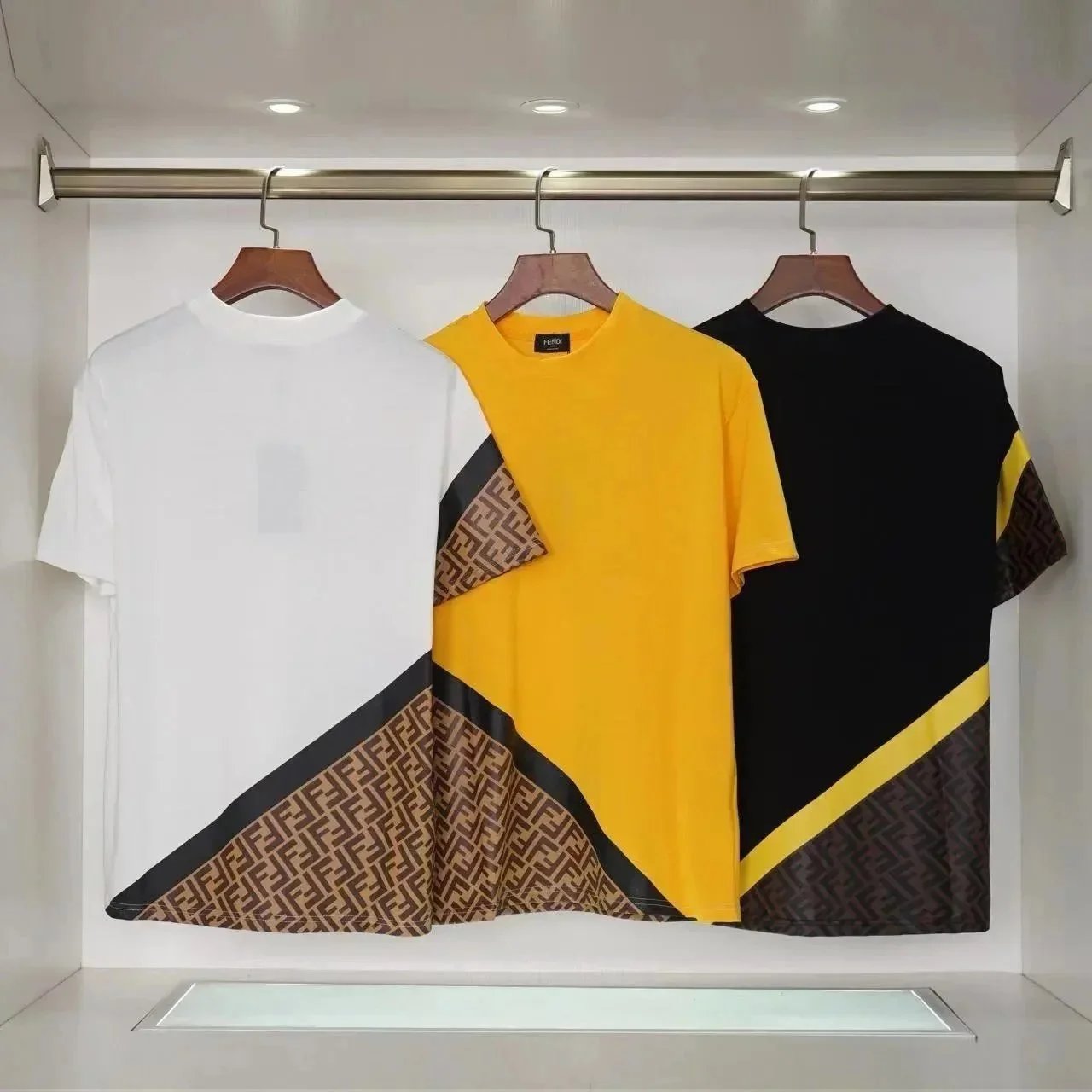 Fendi T-Shirts Short-Sleeve Color-Block FF Motif T-Shirt image 2