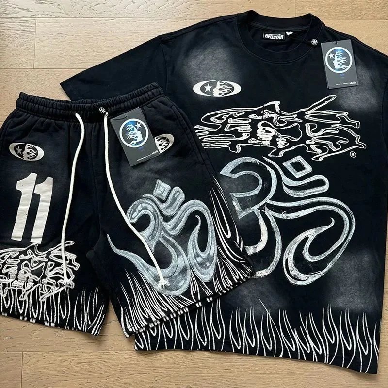 Hellstar Matching Sets Graphic short-sleeve T-shirt and drawstring shorts set image 3