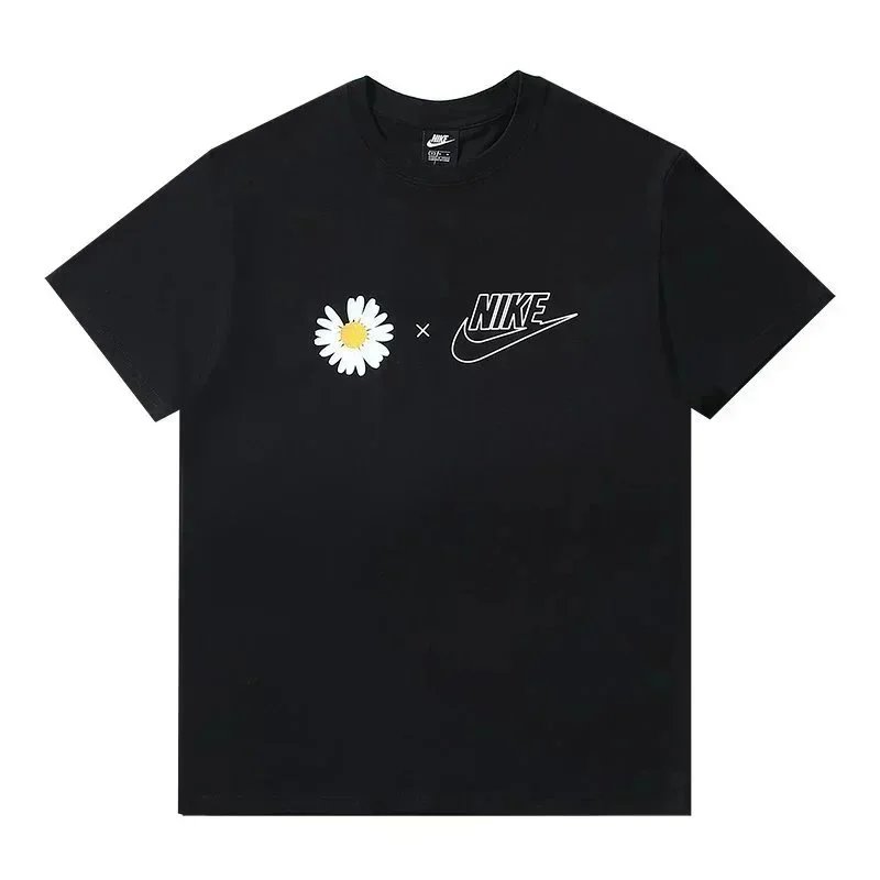 Nike T-Shirts Short-Sleeve Graphic Logo T-Shirt — 35