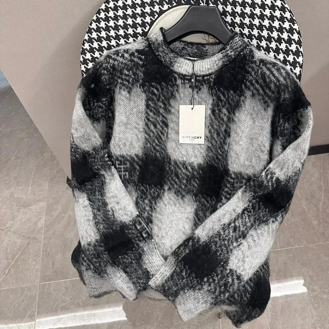 Gucci Knitwear Bee-patch striped cardigan — 28