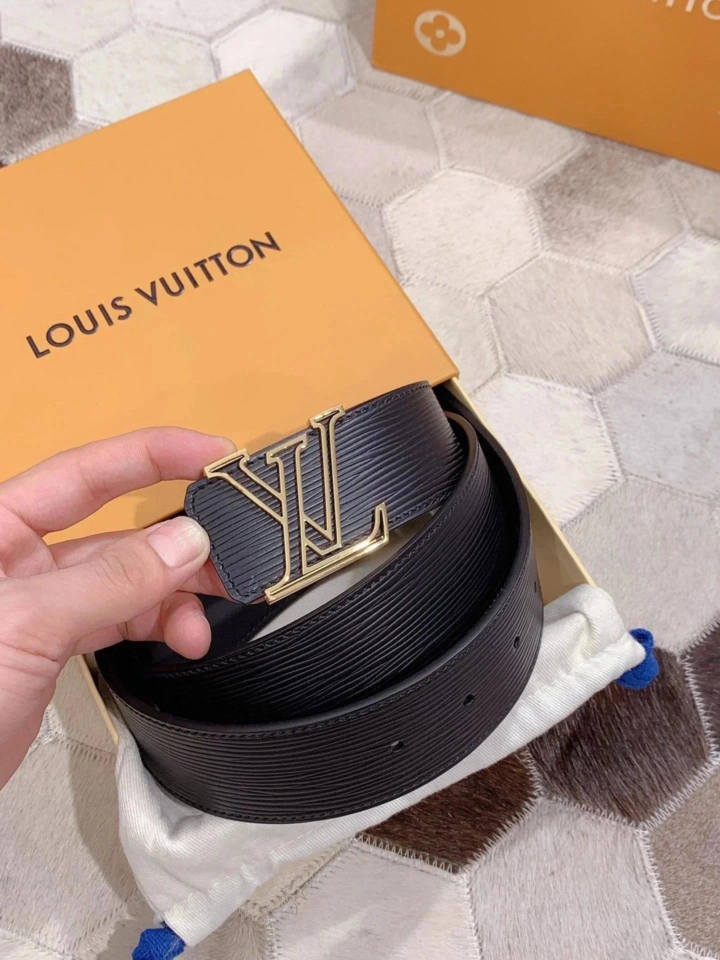 Louis Vuitton Belts Monogram LV Buckle — 24