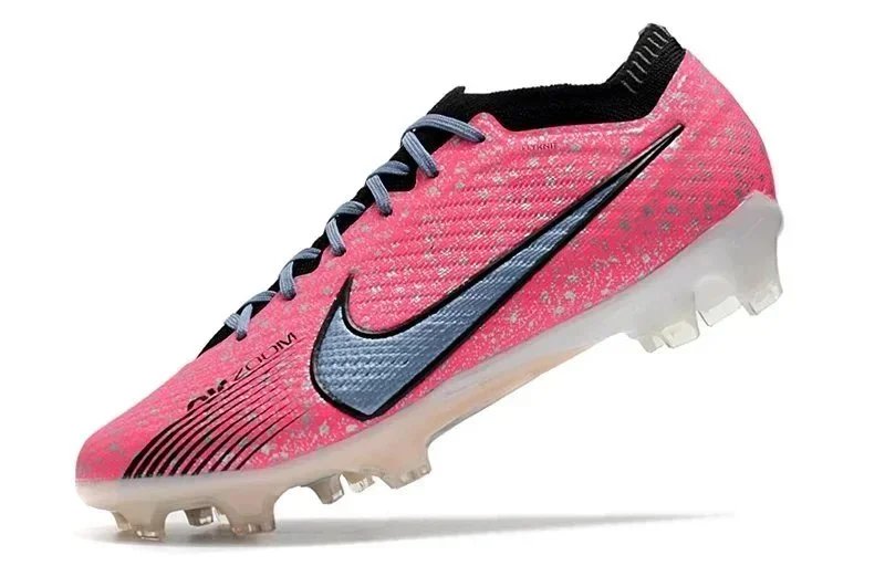 Nike Boots Low-cut studded football — 32