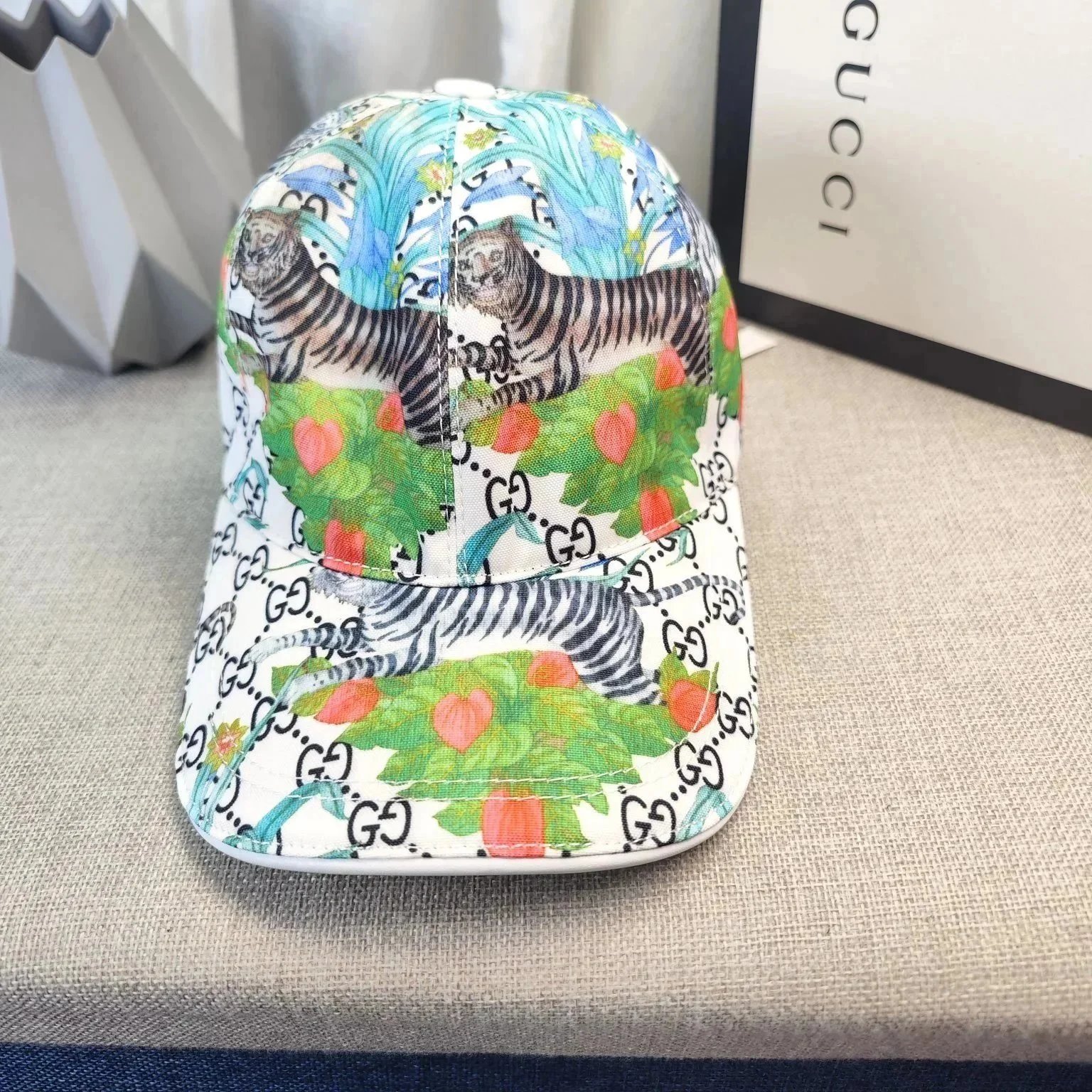 Gucci Hats Logo-Print Baseball Caps and Bucket Hat — 37
