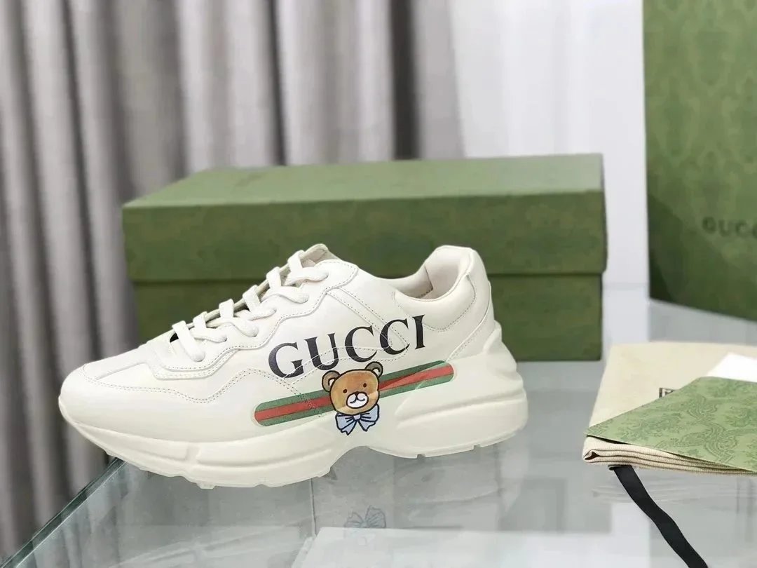 Gucci Sneakers GG Monogram — 15