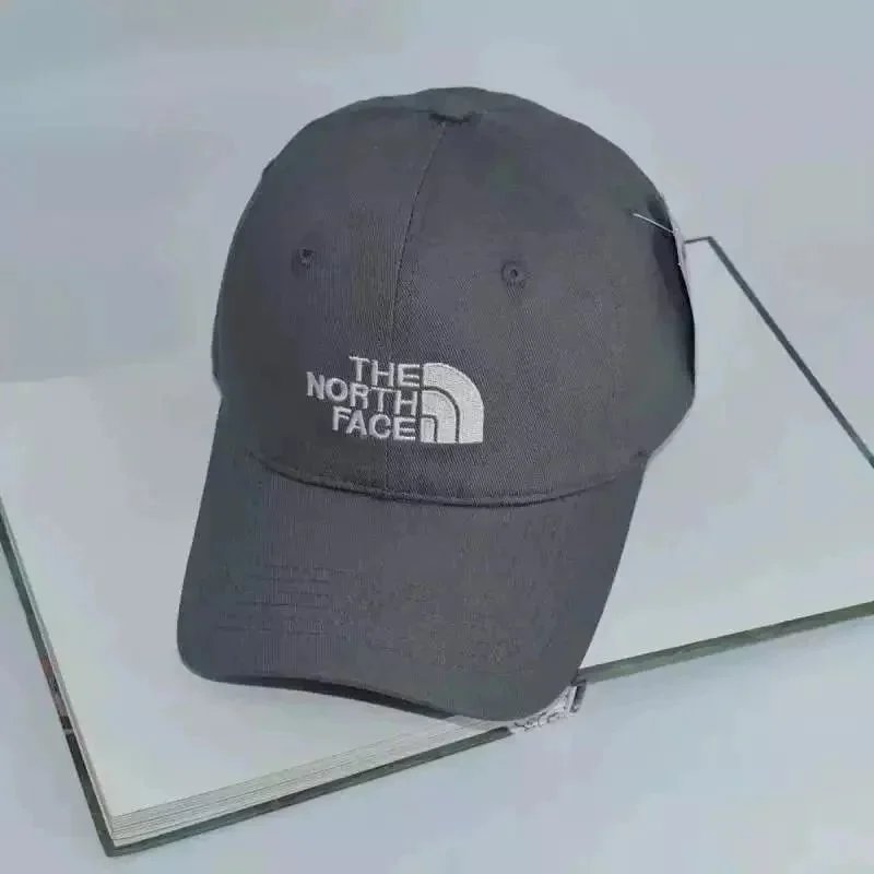 High-Quality Classic Fashion Baseball Cap photo 3