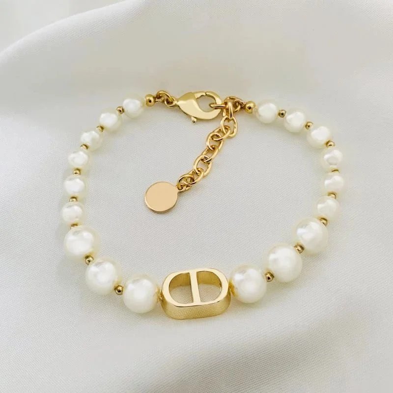 Elegant Versatile Bracelet