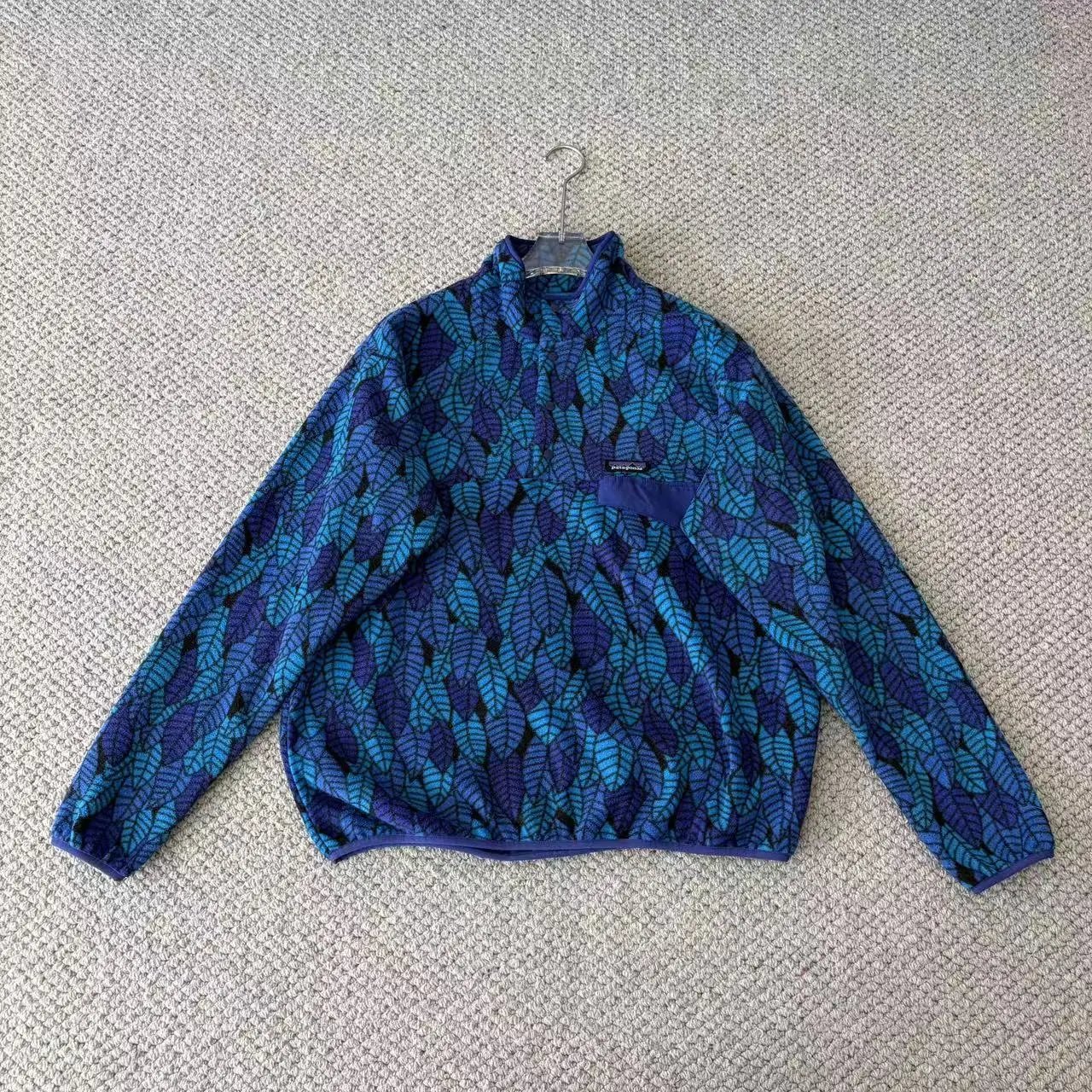 Fleece Crewneck Sweatshirt Jacket photo 8