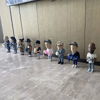 Takashi Murakami Figure — seller photo 5