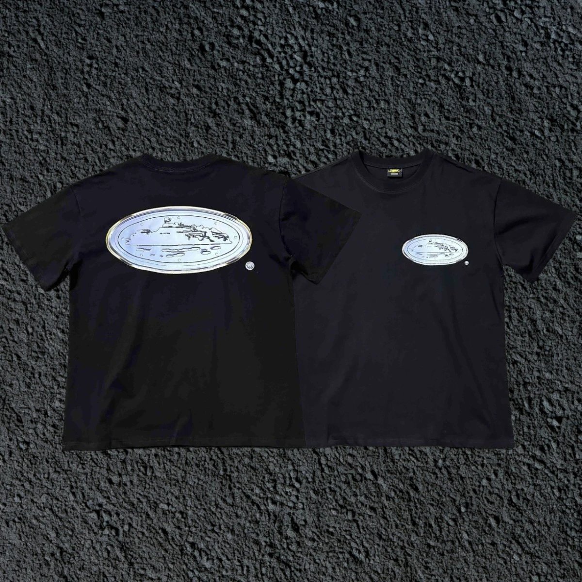 Black Oval 3195