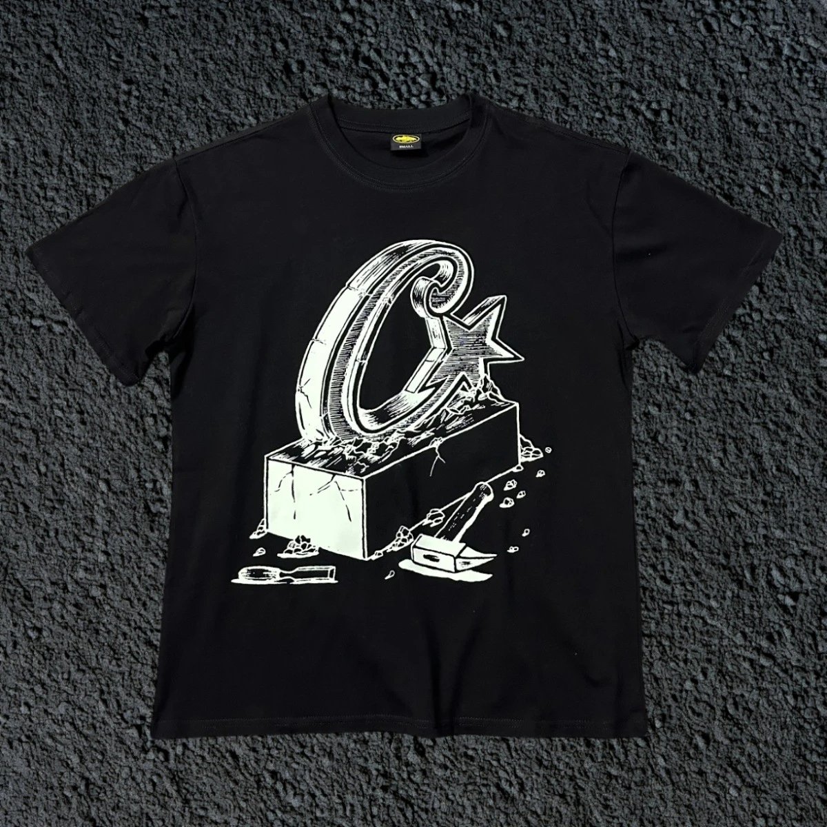 black stone carving 3169