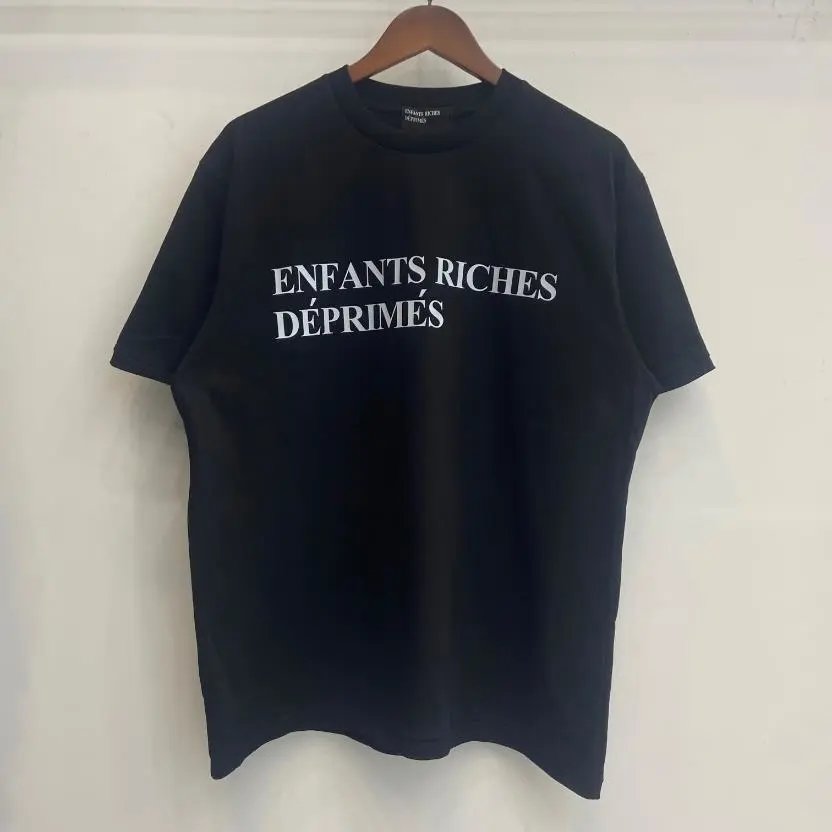 E 053 black