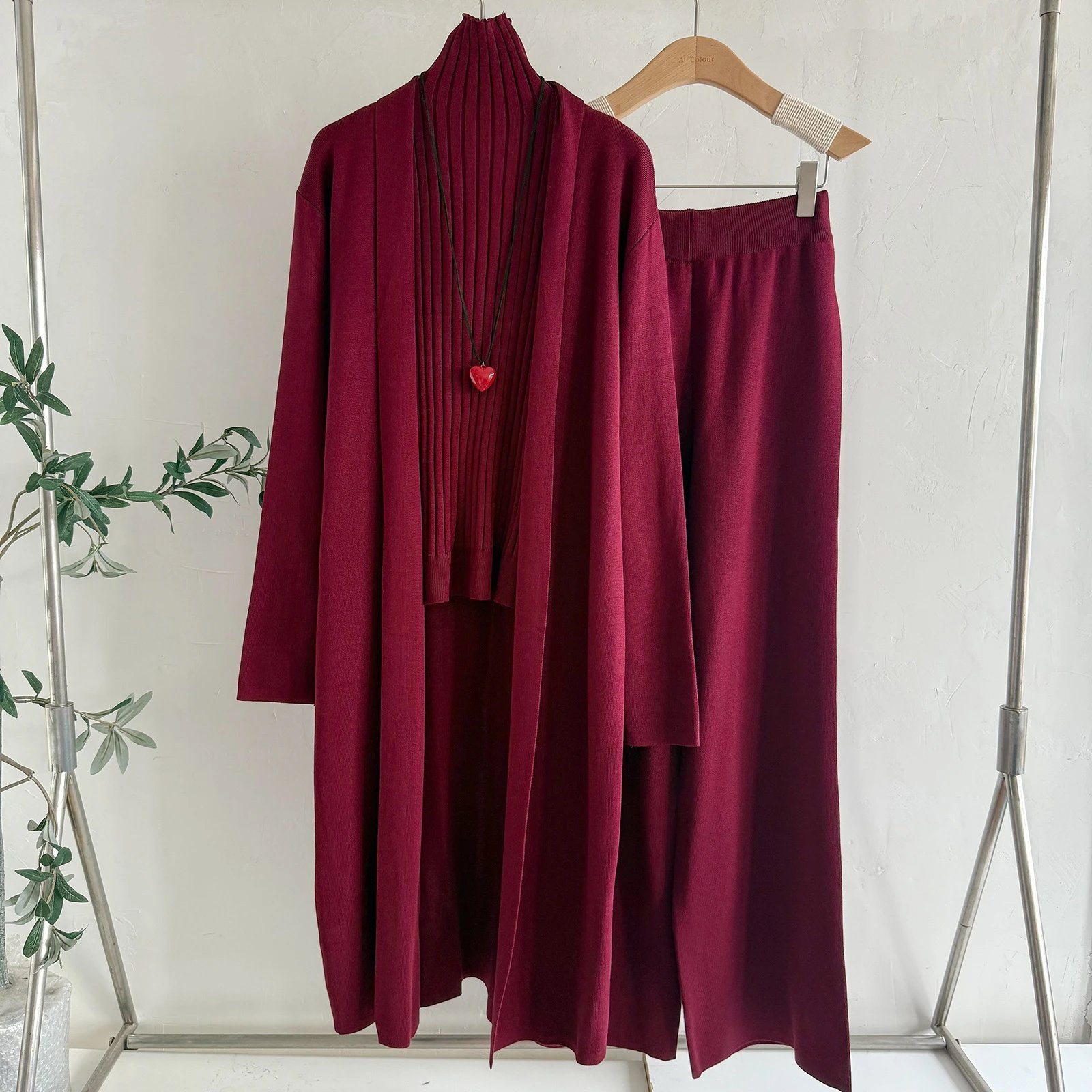 Wine red