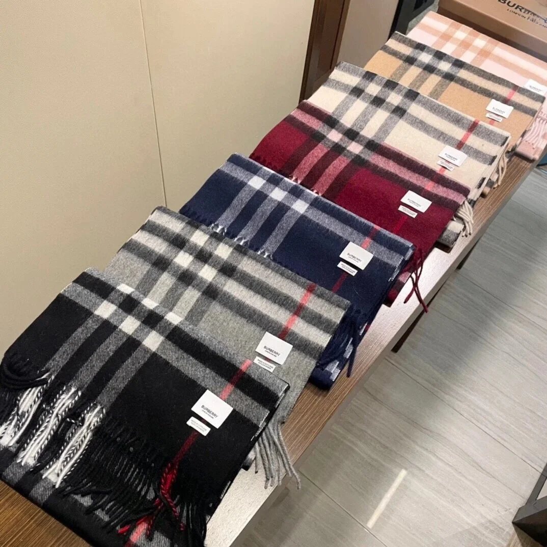 Exquisite Cashmere Scarf - Dual-label Version