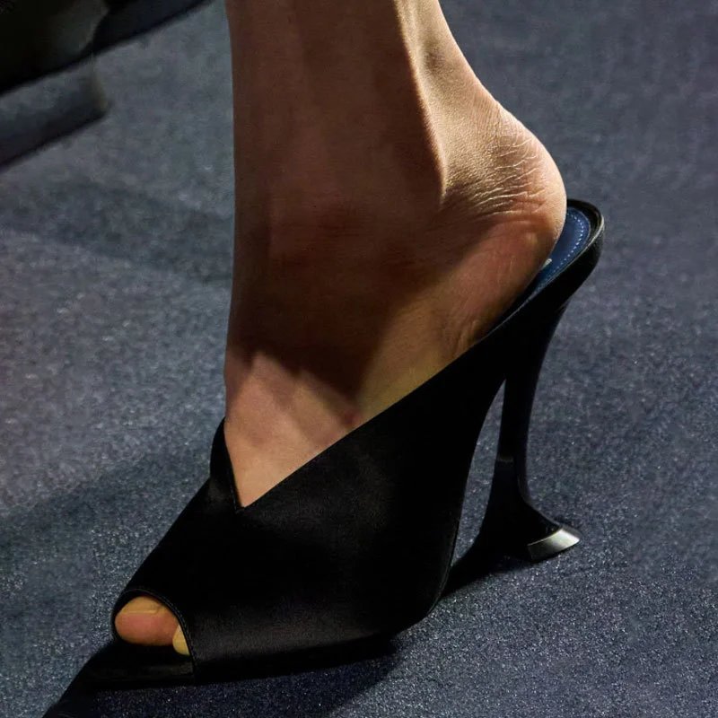 Unbranded High Heels Peep-Toe Mule with Sculptural Flared Heel — black yarn ding