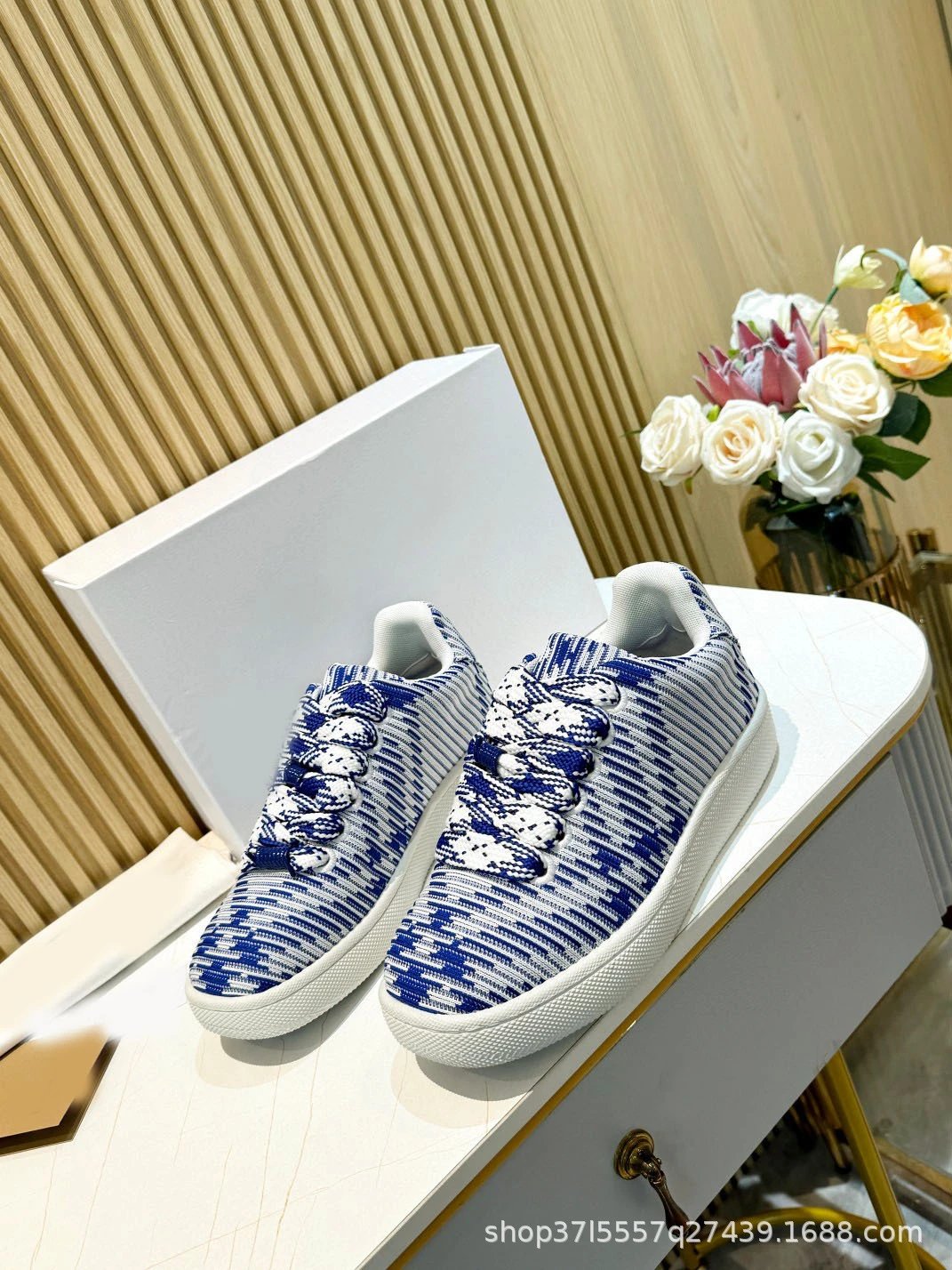 Unbranded Sneakers Low-Top Lace-Up with Woven Uppers — Light blue textured surface