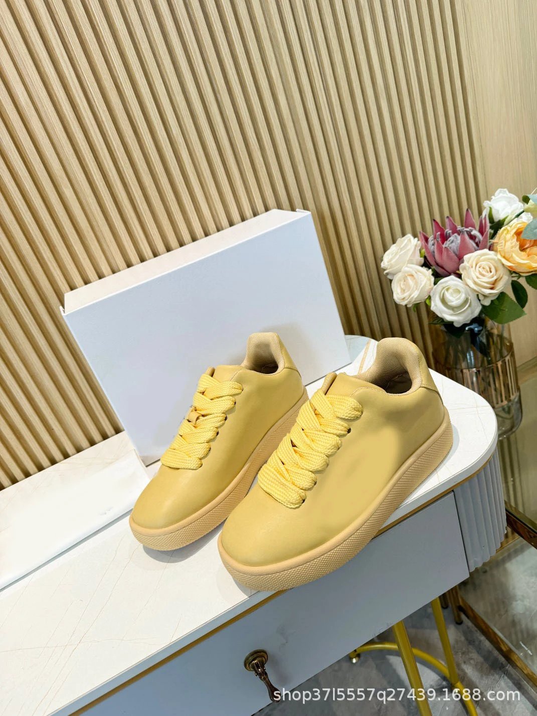 Unbranded Sneakers Low-Top Lace-Up with Woven Uppers — Light yellow
