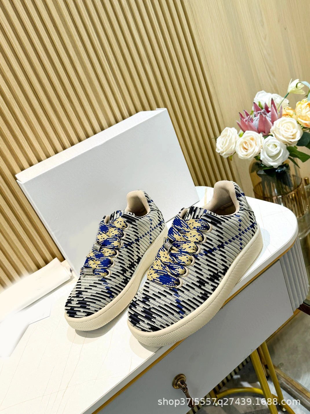 Unbranded Sneakers Low-Top Lace-Up with Woven Uppers — gray dyed surface