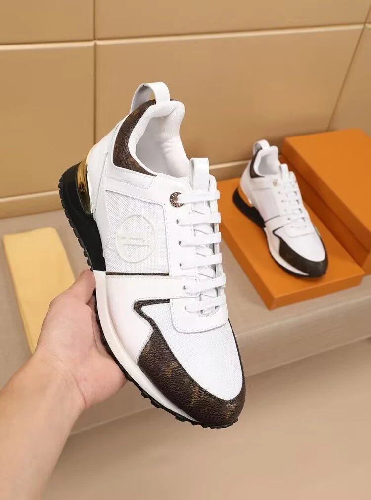 Louis Vuitton Sneakers Low-Top Lace-Up Monogram — 19