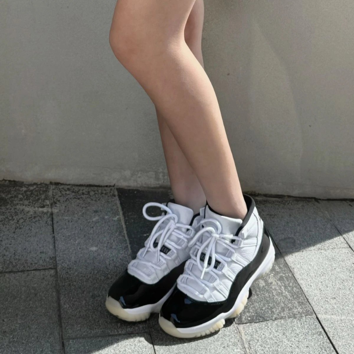 Jordan Sneakers Air 11 High-Top image 3