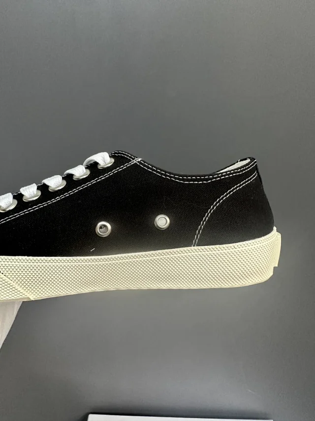 Maison Margiela Sneakers Tabi split-toe canvas low-top product detail image 28