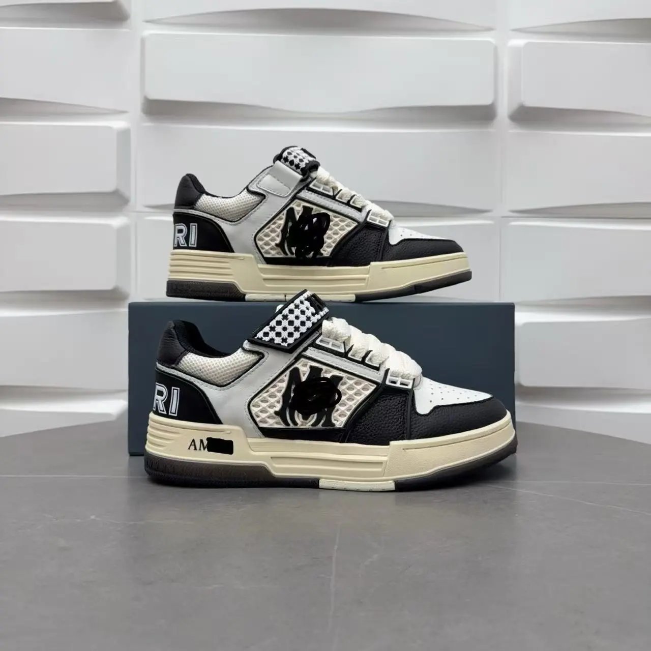 AMIRI Sneakers Low-Top Strap image 4