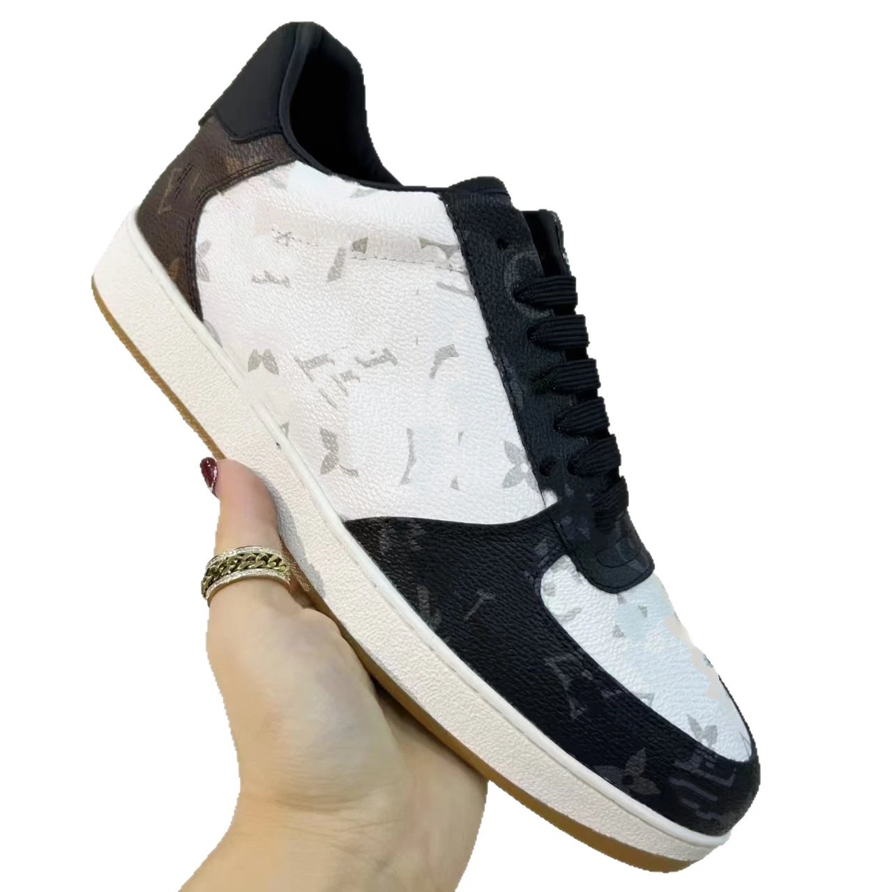 Louis Vuitton Sneakers Low-Top Embossed Monogram image 5