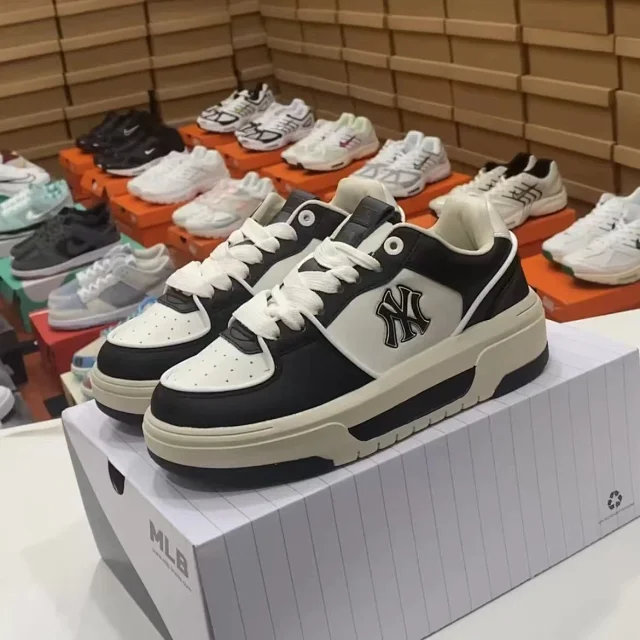 MLB Sneakers Low-Top Chunky Logo product detail image 11