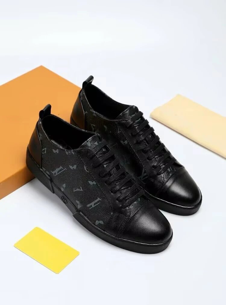 Unbranded Sneakers Low-Top Lace-Up Monogram-Pattern — Figure 2
