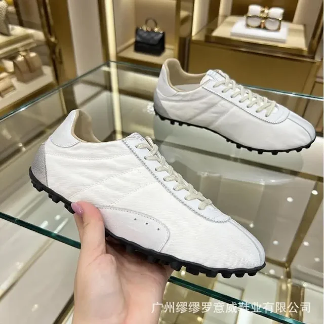 Unbranded Sneakers Low-profile quilted lace-up with lug sole product detail image 3