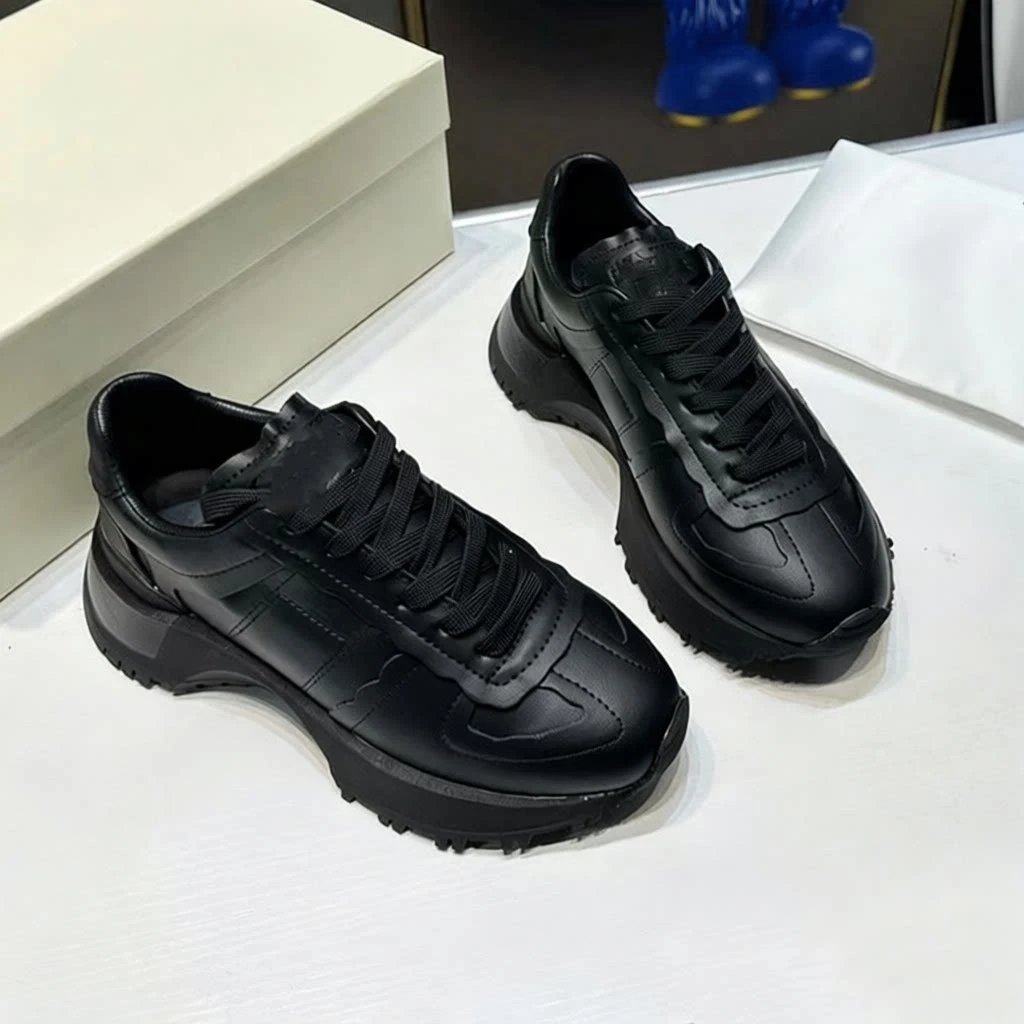 LOG Sneakers Low-Top Lace-Up Chunky Sole — Black leather surface
