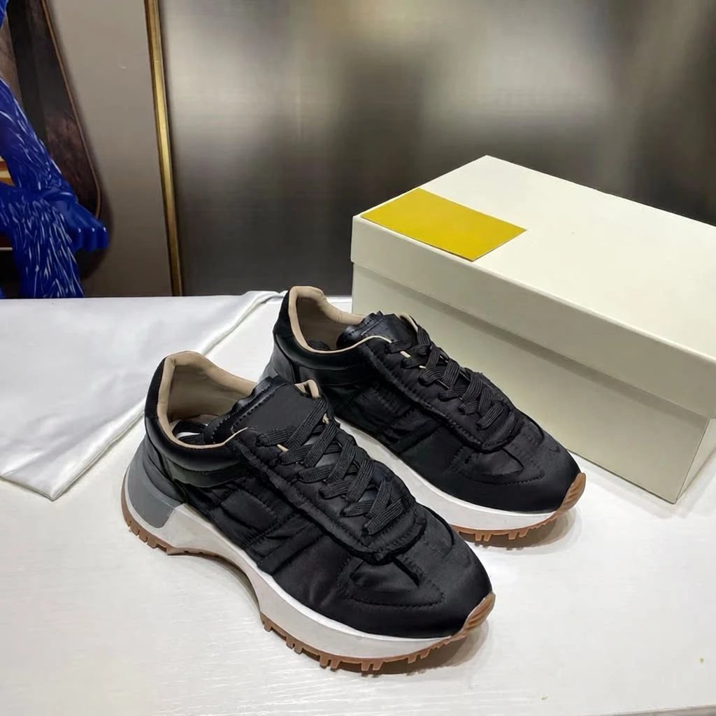 LOG Sneakers Low-Top Lace-Up Chunky Sole — Black