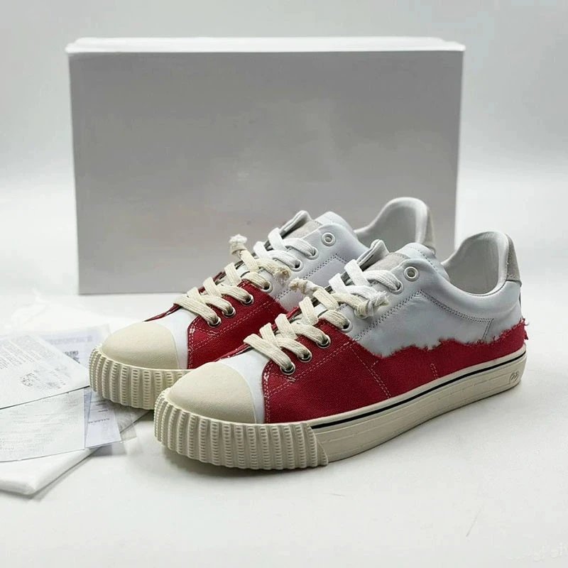 Unbranded Sneakers Low-Top Distressed Canvas with Ribbed Rubber Toe Caps — Red