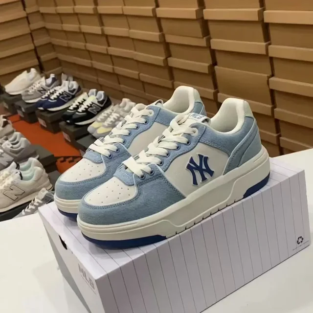 MLB Sneakers Low-Top Chunky Logo product detail image 16