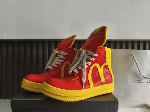 McDonald's Sneakers High-Top with Golden Arches Logo product detail image 2