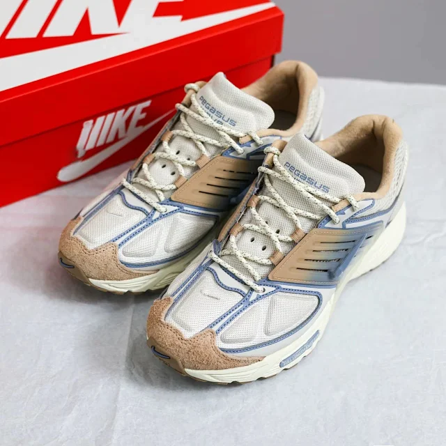 Nike Sneakers Mesh running with layered overlays product detail image 1