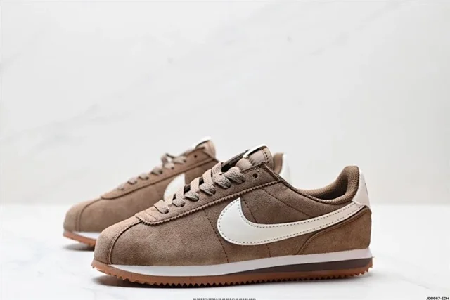 Nike Sneakers Cortez product detail image 4